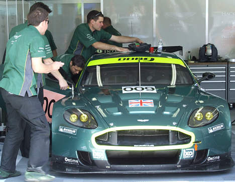 Aston Martin 009.